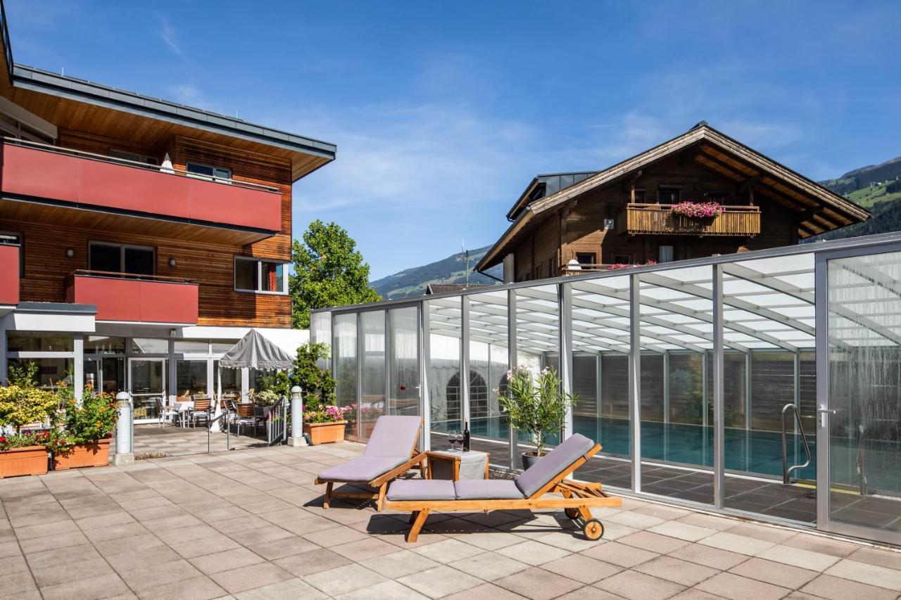 Apparthaus & Hofer Apartment